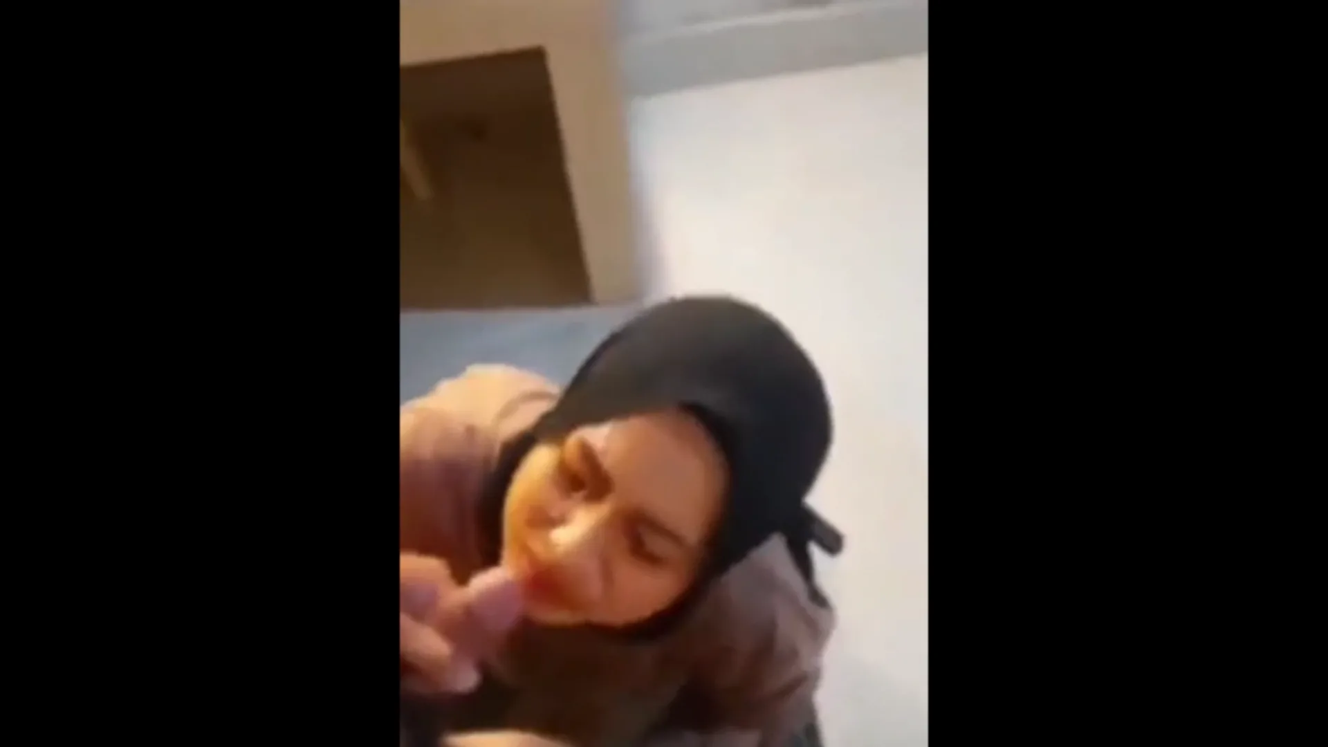 crot di muka bu guru hijab.mp4