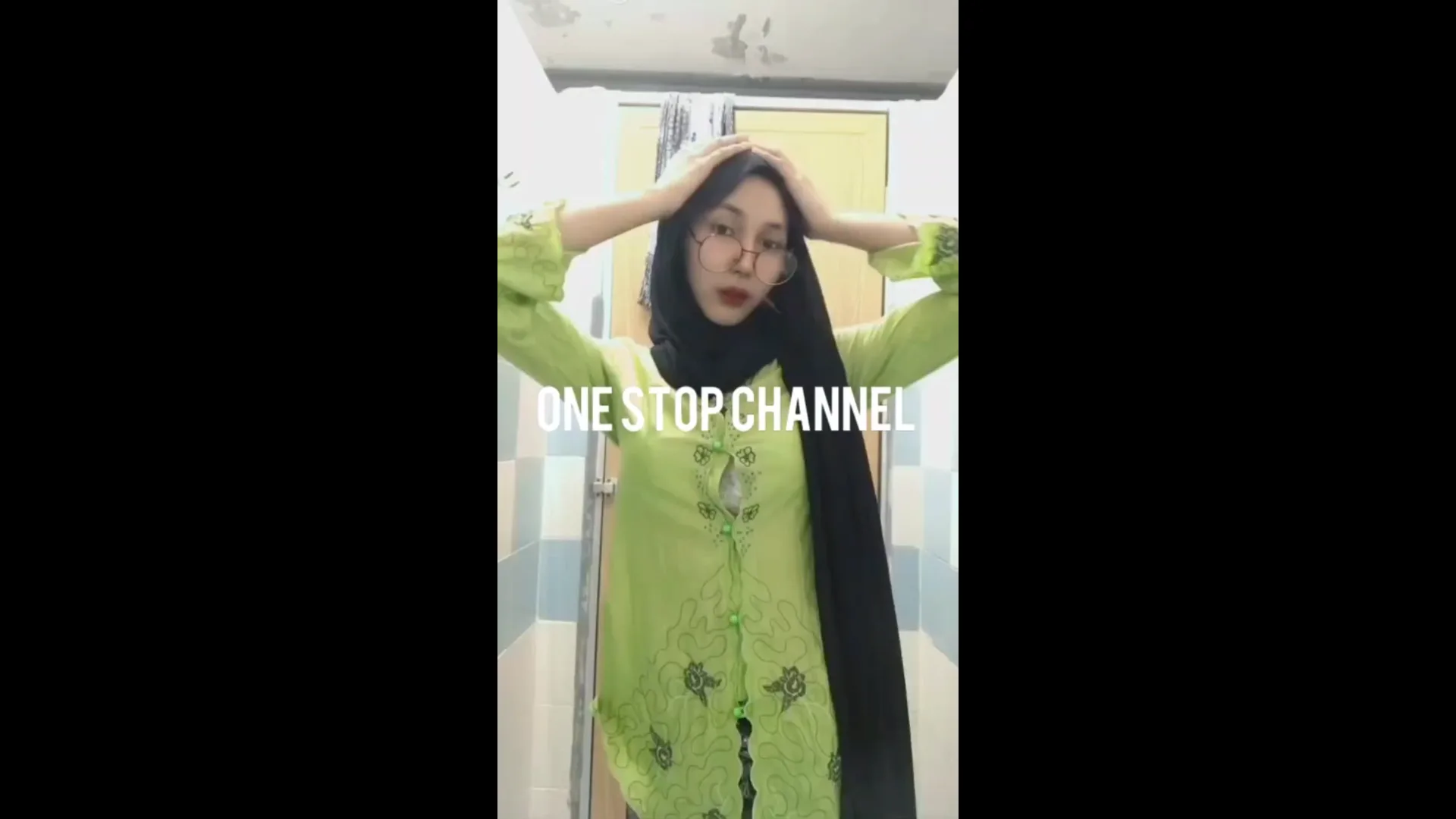 malay tudung kebaya hijau bugil di kamar mandi viral
