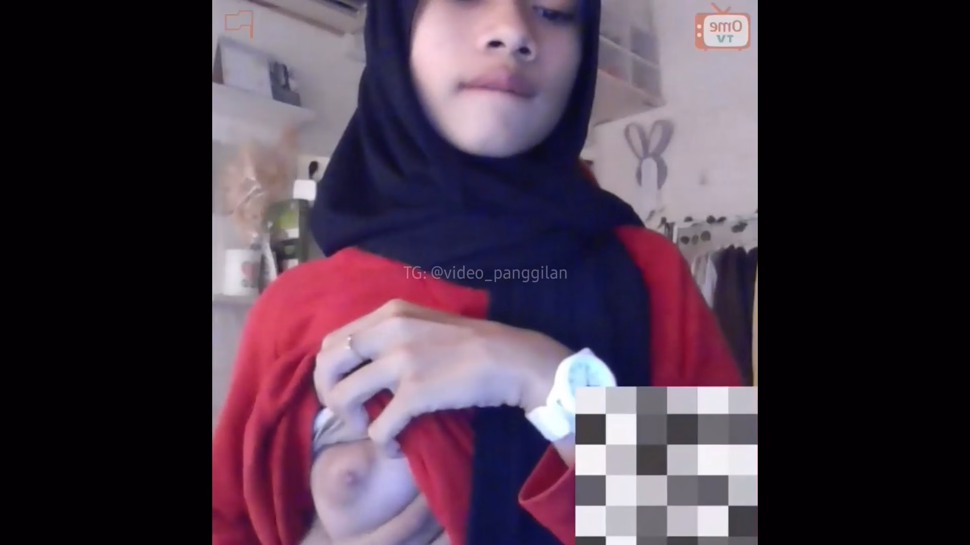 jilbab malay smp cantik lagi pamer toket mulus